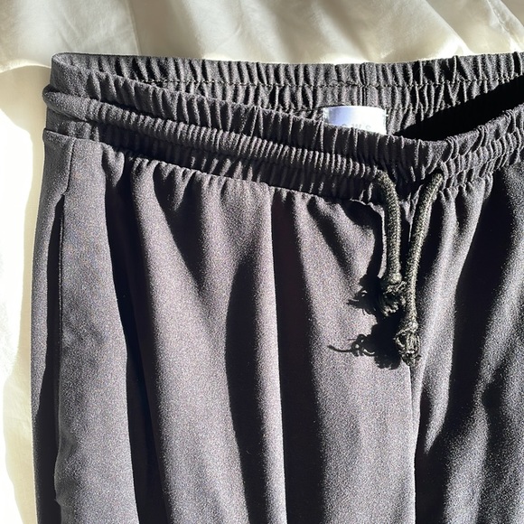 3/4 black pants - Picture 2 of 2
